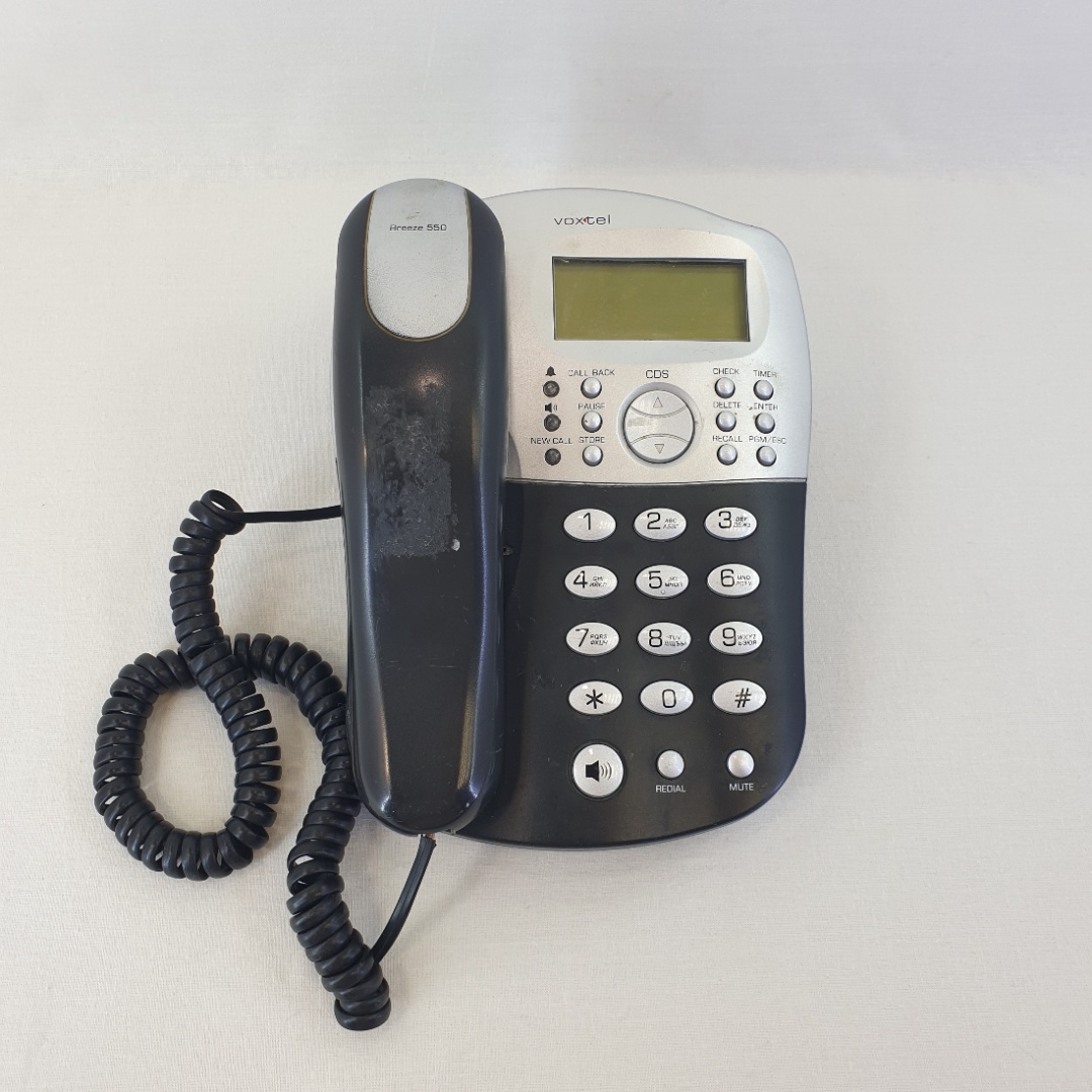 Телефон кнопочный VOXTEL Breeze 550, работоспособность неизвестна, Китай. Картинка 1